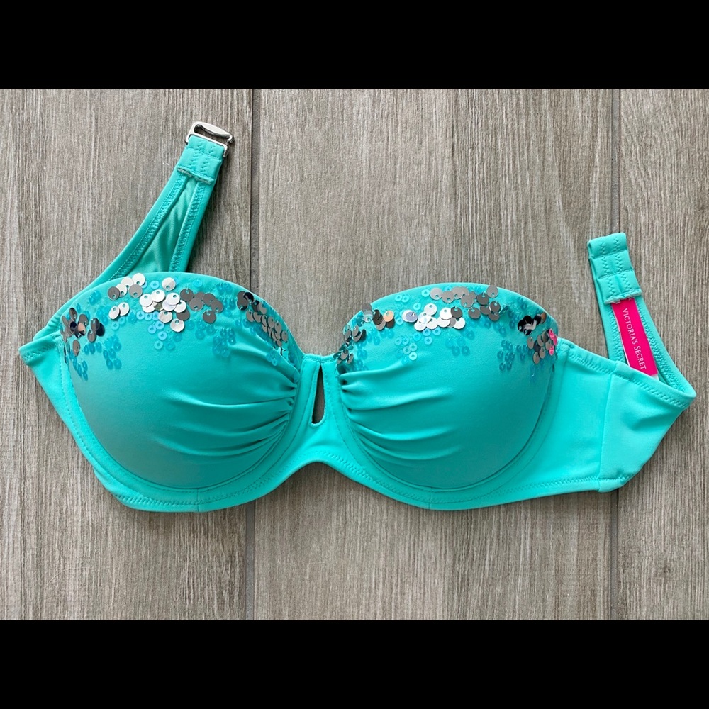 Victoria’s Secret strapless bikini top